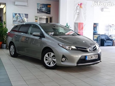 Toyota Auris Touring Sports 1.8 HSD Active Tren...