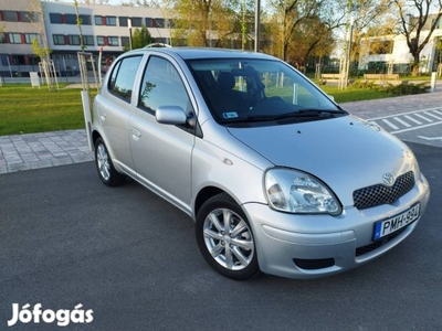 Toyota Yaris 1.3 benzines Eladó