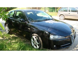 ALFA ROMEO 147 1.9 JTD 16V Distinctive