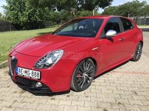 ALFA ROMEO GIULIETTA 2.0 JTDM-2 Distinctive QV-LINE! Friss nagyszerviz!!!