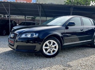 AUDI A3 2.0 TDI Ambiente DPF BI-Xenon/AUT.Parko...