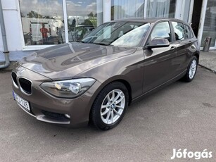 BMW 116d Advantage végig vez. szerv.könyv