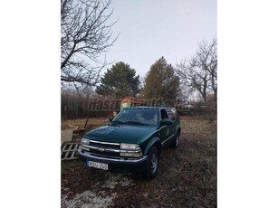 CHEVROLET BLAZER