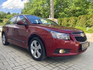 CHEVROLET CRUZE 1.8 LT Plus GYÖNGYHÁZ BORDÓ 1.8-AS 140LE