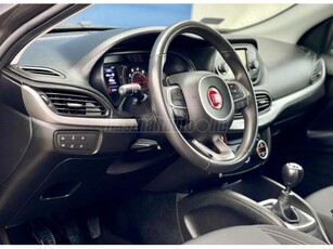 FIAT TIPO 1.4 T-Jet Lounge / Mo-i!/ 1. Tulaj!/ 82eKm!/ Vezetett SZK!/ Tempomat/ Digit. klíma!