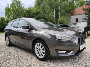 FORD FOCUS 1.5 TDCI Titanium NAVIGÁCIÓ. ÖNPARKOLÓ. ÜLÉS + KOR. FŰTÉS. KEYLESS. LED. GO. 1 TULAJ. MAGYAR