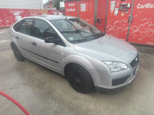 FORD FOCUS 1.6 Ambiente