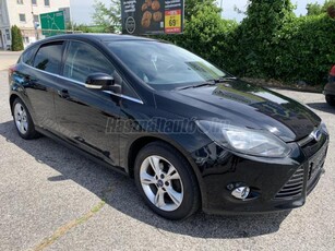 FORD FOCUS 1.6 Ti-VCT Champions