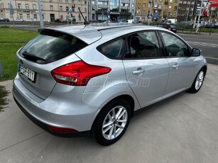 FORD FOCUS 1.6 Ti-VCT Technology Powershift