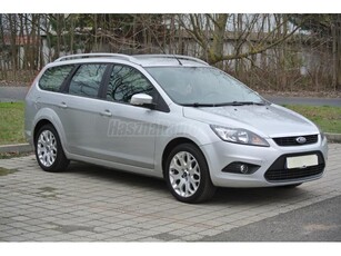 FORD FOCUS 1.6 Trend 176e.KM! SZERVIZKÖNYV! MEGKÍMÉLT SZÉP ÁLLAPOT! 8DB KERÉK!