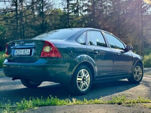 FORD FOCUS 2.0 Ghia