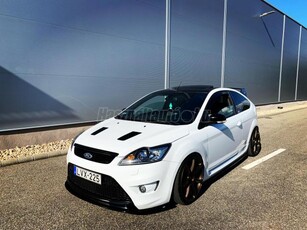 FORD FOCUS ST 2.5 T