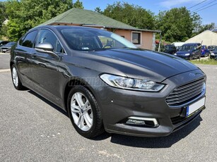 FORD MONDEO 2.0 TDCi Titanium AWD Powershift Magyarországi! Első tulajdonos! Szervizkönyv! Navigáció! Panoráma tető!