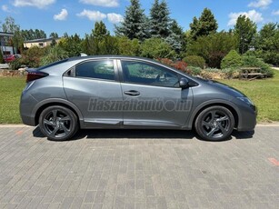 HONDA CIVIC 1.8 Sport Magyar---sérülésmentes---1.tulaj---79.000km