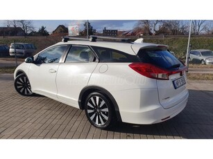 HONDA CIVIC Tourer 1.8 Sport Mo-i szervizkönyves ADAS csomaggal