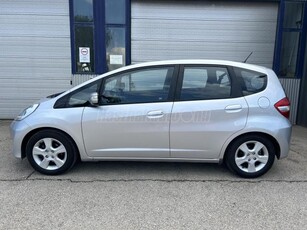 HONDA JAZZ 1.4 Elegance CVT Becsületesnepper