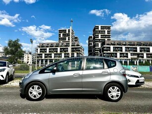 HONDA JAZZ 1.4 Elegance VEZ.SZ.KÖNYV-PANORÁMATETŐ-SÉRÜLÉSMENTES !!