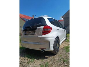 HONDA JAZZ SI 1.4