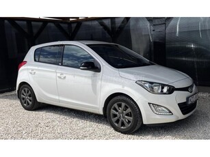 HYUNDAI I20 1.25 Go! Brasil Plus LED NAPPALI MENETFÉNY. KÖNNYŰFÉM FELNIK. KLÍMA.TEMPOMAT. 65000 KM. MAGYARORSZÁGI