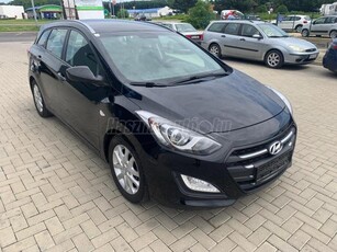 HYUNDAI I30 CW 1.6 CRDi LP Comfort SZÉP ÁLLAPOTBAN!!!