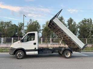 IVECO DAILY 35 C 18 3000 LÉGRUGÓ . Hivatalos 3 oldalra billencs