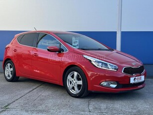 KIA CEE'D 1.6 GDI Limitált Prémium AUTOMATA! Navigáció. Tolatókamera. Kormányfűtés. Ülésfűtés. Xenon-LED. Digitklím