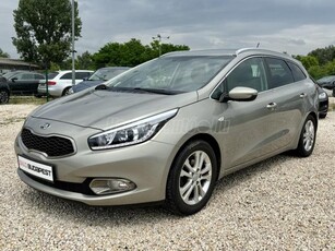 KIA CEE'D SW 1.6 GDI Limitált Prémium Navi-Kamera-Digitklíma-Ülés és korm.fűtés-Radar-Friss szerv.-Tempomat-Vonóhorog