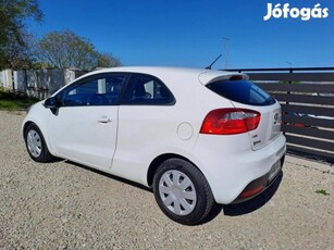 KIA RIO 1.4 CRDi EX Csere-Beszámítás