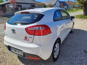 KIA RIO 1.4 CRDi EX CSERE-BESZÁMÍTÁS