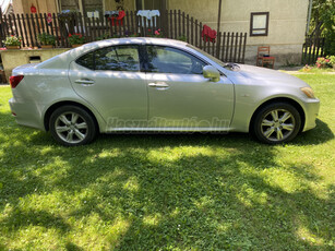 LEXUS IS 220d Mark Levinson