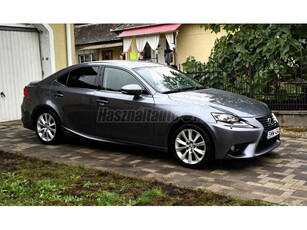 LEXUS IS 300h Luxury Safety CVT