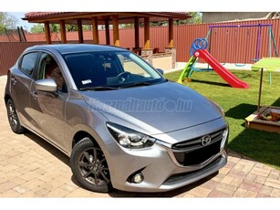 MAZDA 2 1.5 Attraction (Automata) Red Edition/Navi/Full Led/Headup/Kamera/F1