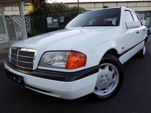 MERCEDES-BENZ C 180 Classic OT KÉPES