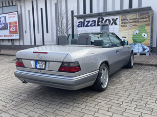 MERCEDES-BENZ E 320 Cabrio