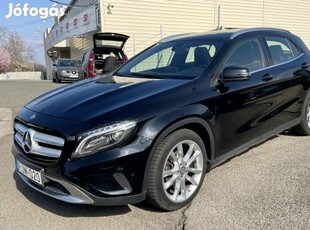 Mercedes-Benz GLA 220 d Urban 4Matic 7G-DCT Aut...