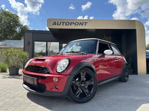 MINI MINI COOPER 1.6 S AZONNAL ELVIHETŐ! MEGKÍMÉLT ÁLLAPOTÚ!