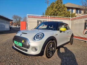 MINI MINI COOPER SE Led Kamera Fűt.ülés Navi Félbőr Tempomat M.o.-i