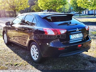 MITSUBISHI LANCER Sportback 1.6 Invite Special