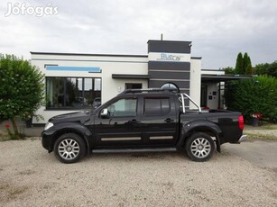 Nissan Navara 4WD Double 2.5D LE EURO5 3.t Vonó...