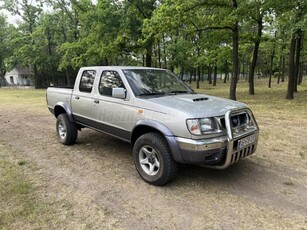 NISSAN PICK UP 2.5 4WD Navara