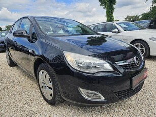 OPEL ASTRA 1.4 T Selection (Automata) Sz.könyv! Tempomat! Bluetooth! Friss olajcsere!