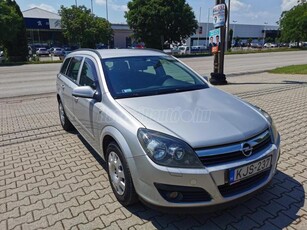 OPEL ASTRA H Caravan 1.4 Essentia Magyarországi-Szervizkönyv