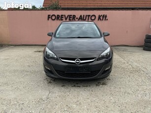 Opel Astra J 1.4 Active Foglalózva