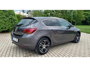 OPEL ASTRA J 1.6 T Cosmo