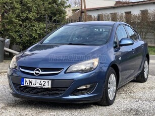 OPEL ASTRA J Sedan 1.6 Enjoy EURO6 124.350 KM! 1. Tulajdonostól! Magyarországi! Végig vezetett szervizkönyv!