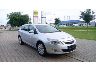 OPEL ASTRA J Sports Tourer 1.4 T Cosmo