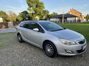 OPEL ASTRA J Sports Tourer 1.4 T Essentia