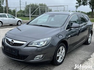 Opel Astra J Sports Tourer 1.7 CDTI Cosmo