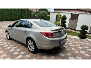 OPEL INSIGNIA 2.0 CDTI Sport Friss Műszaki