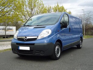 OPEL VIVARO 2.5 CDTIL2H1 2.9t KLIMA. TOLATÓRADAR. BURKOLT RAKTÉR